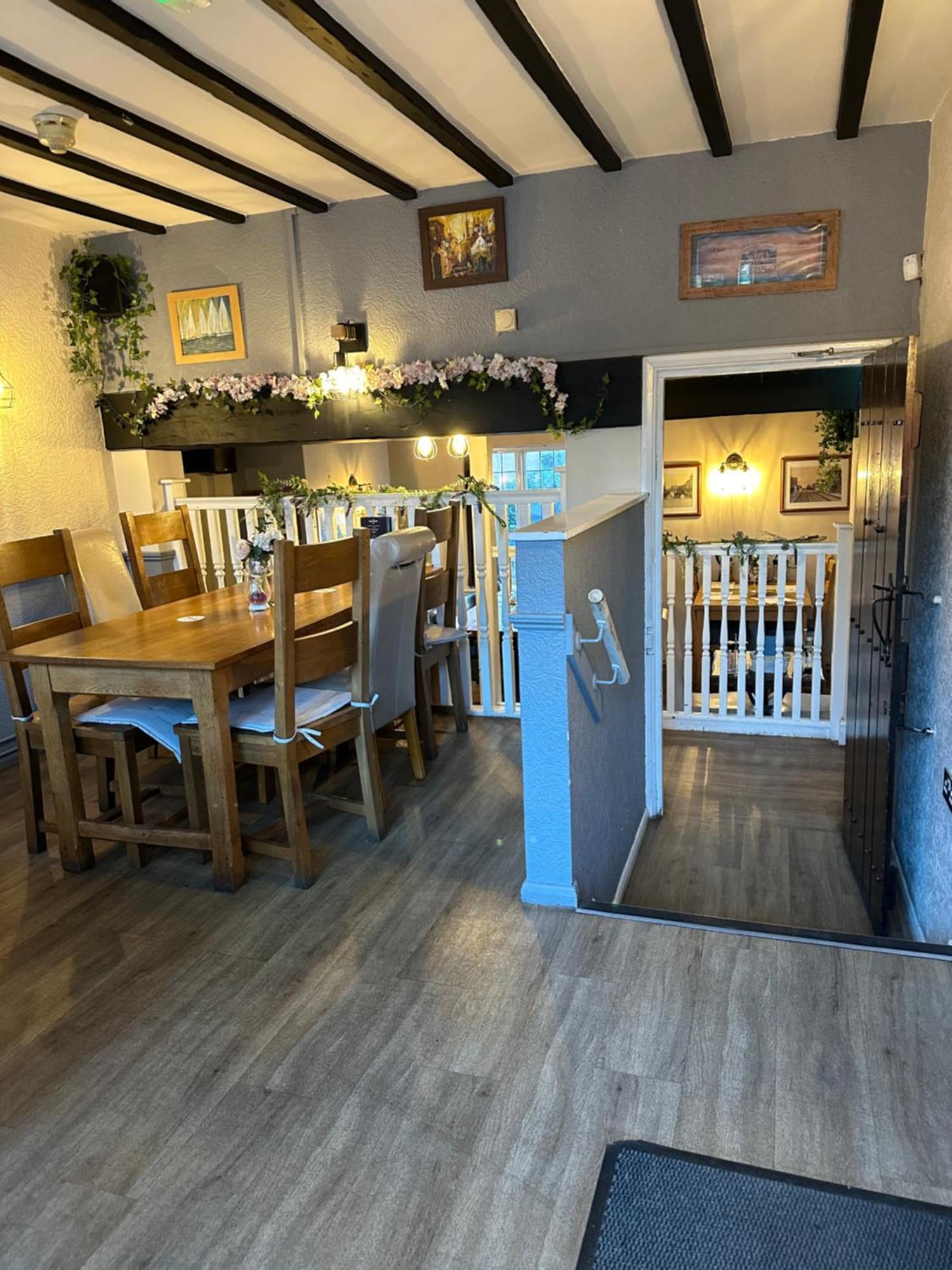 The Old Ship Inn Lowdham Exterior photo